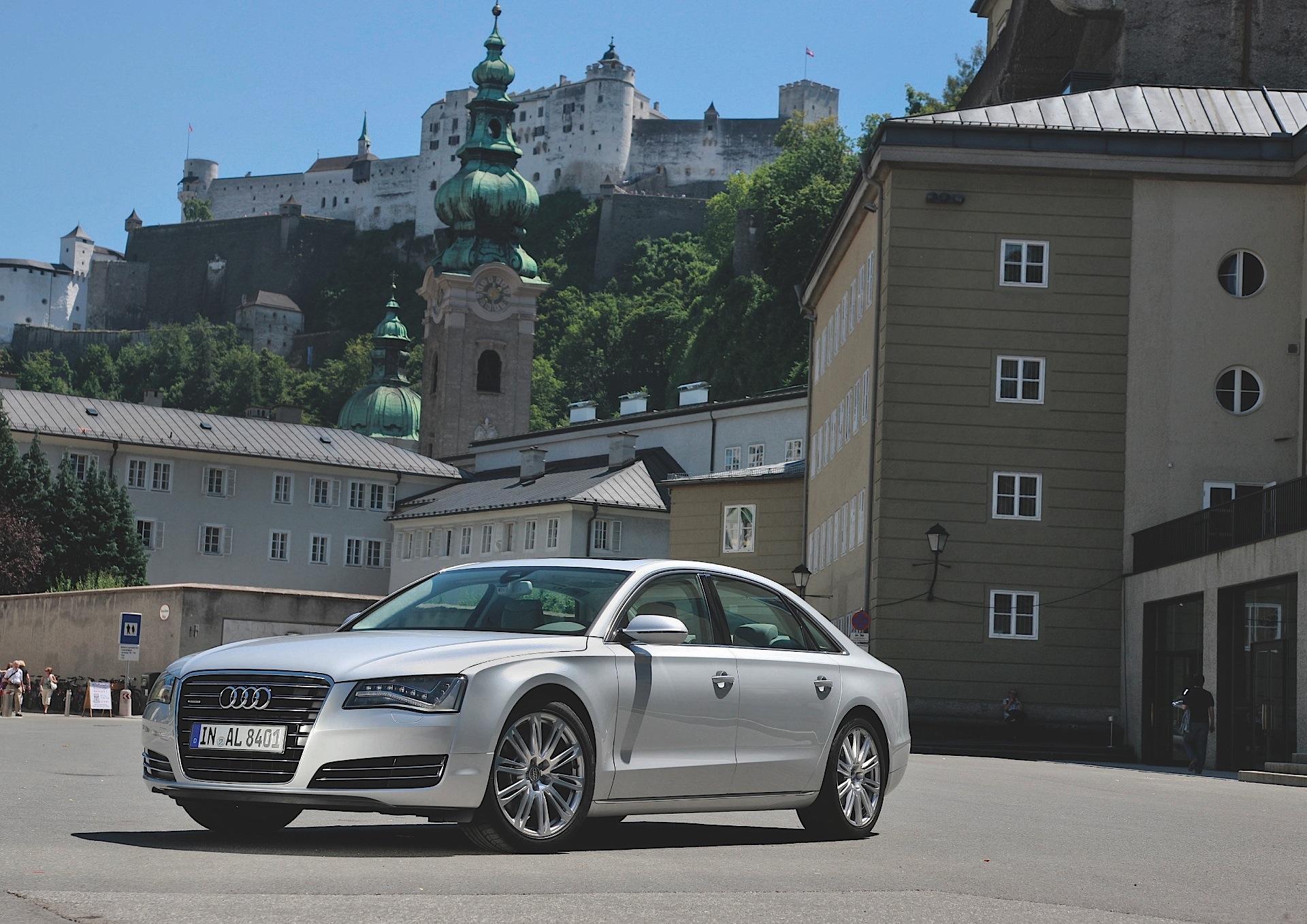 Audi A8 photo 41