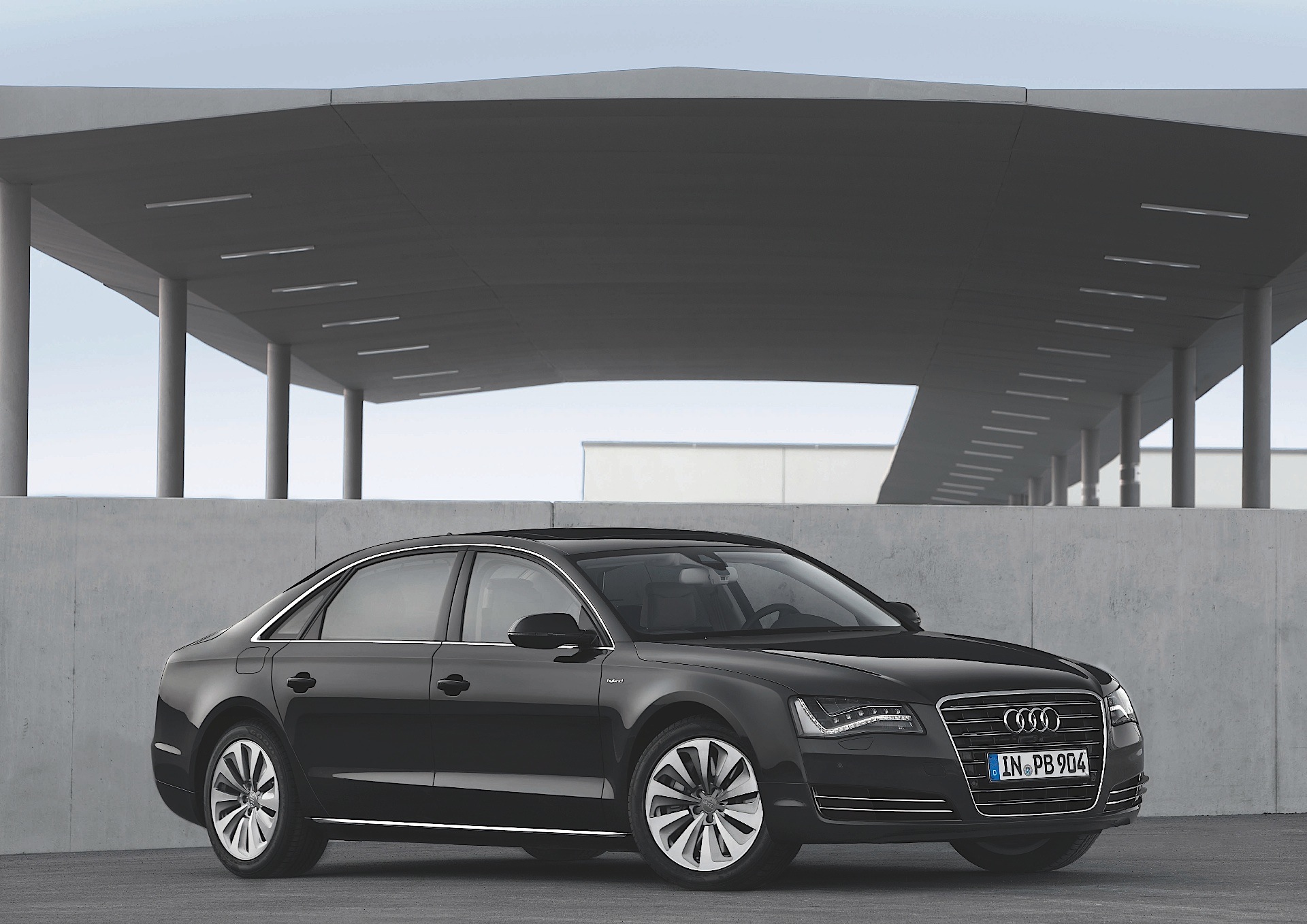 Audi A8 photo 44