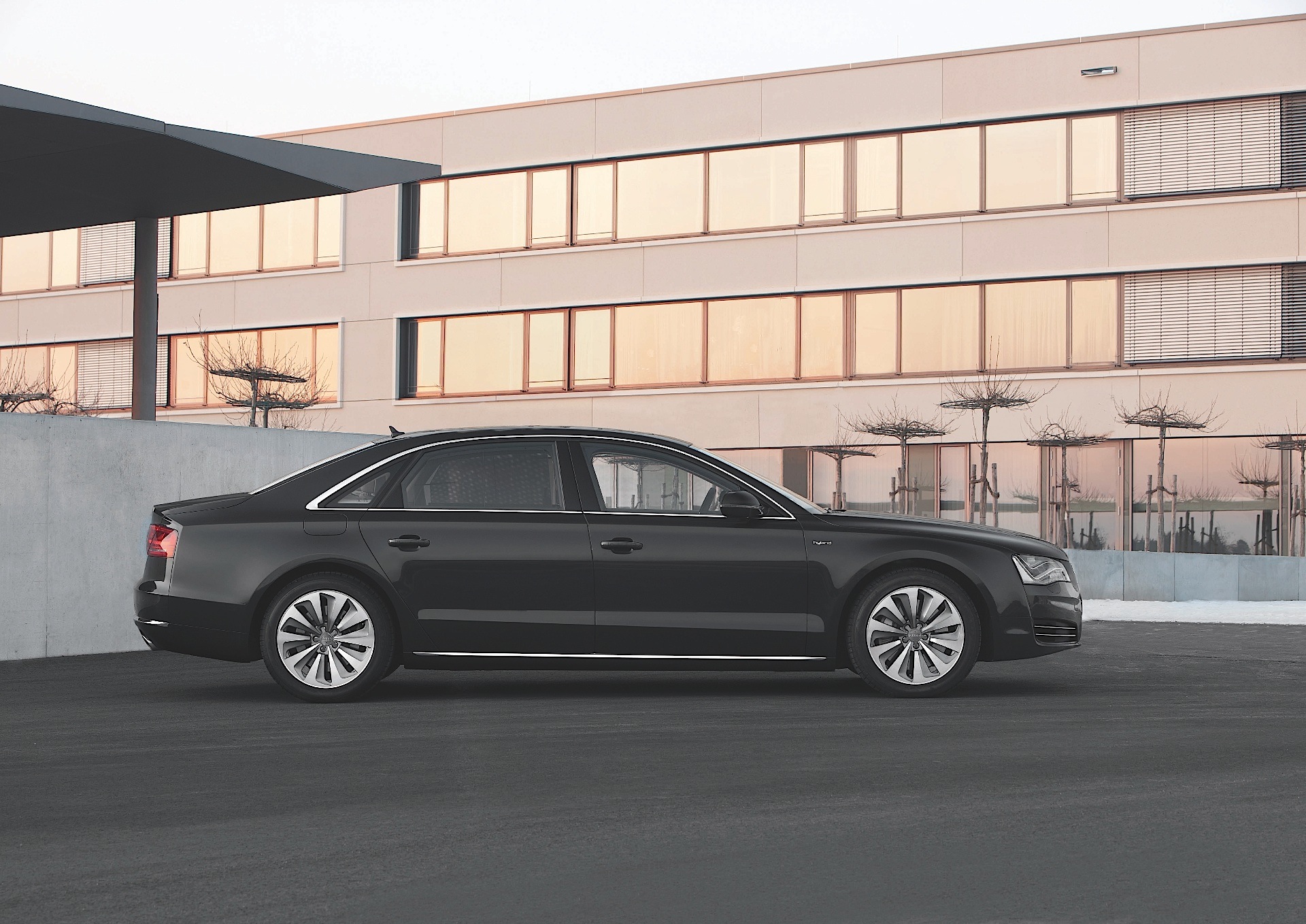 Audi A8 photo 47