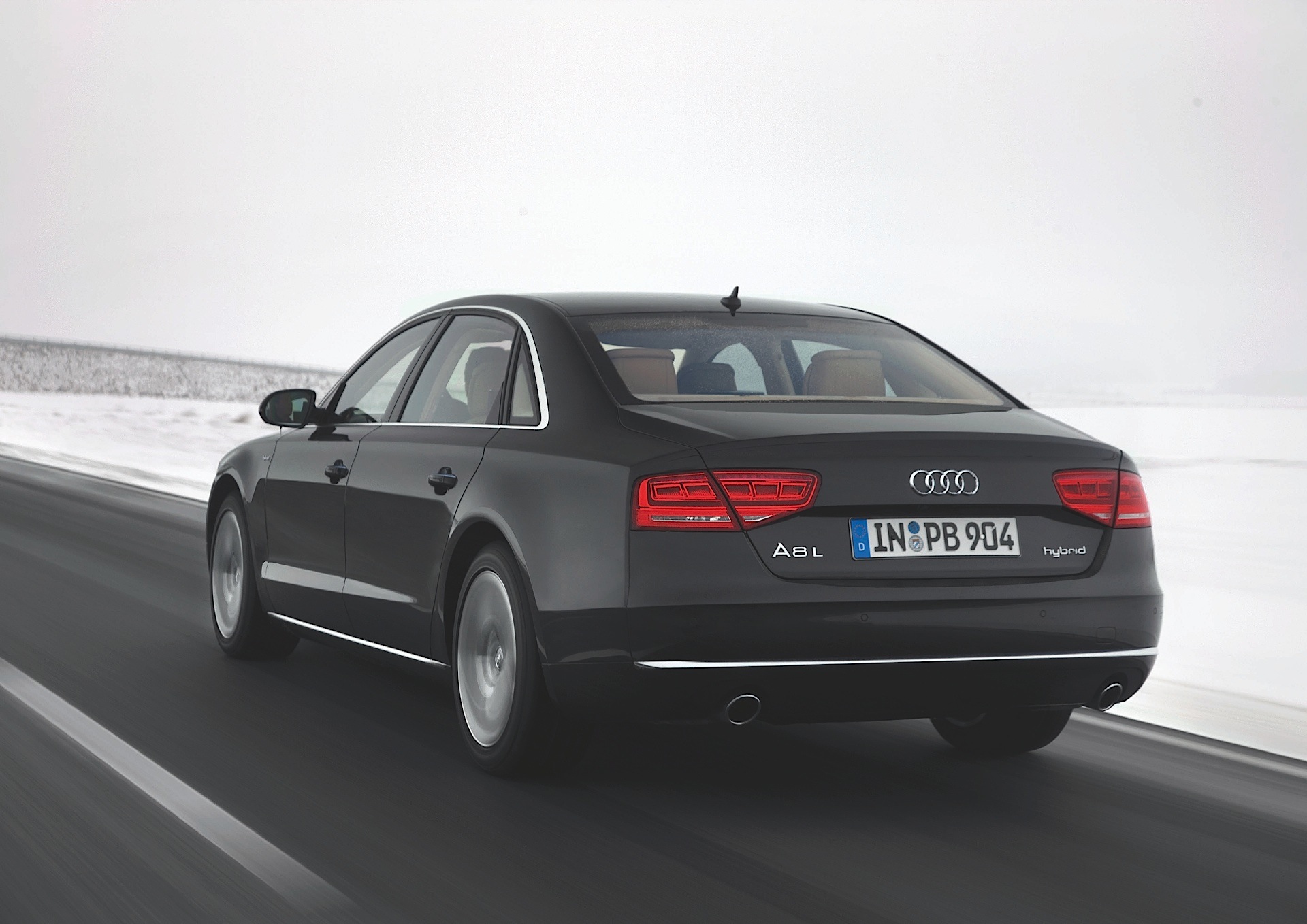 Audi A8 photo 49