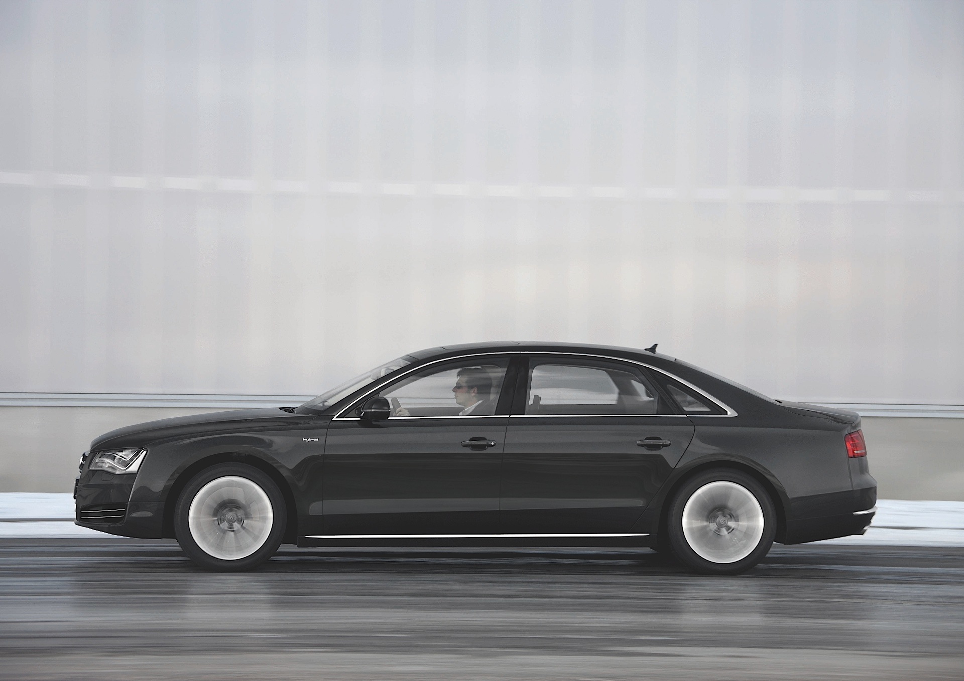 Audi A8 photo 50