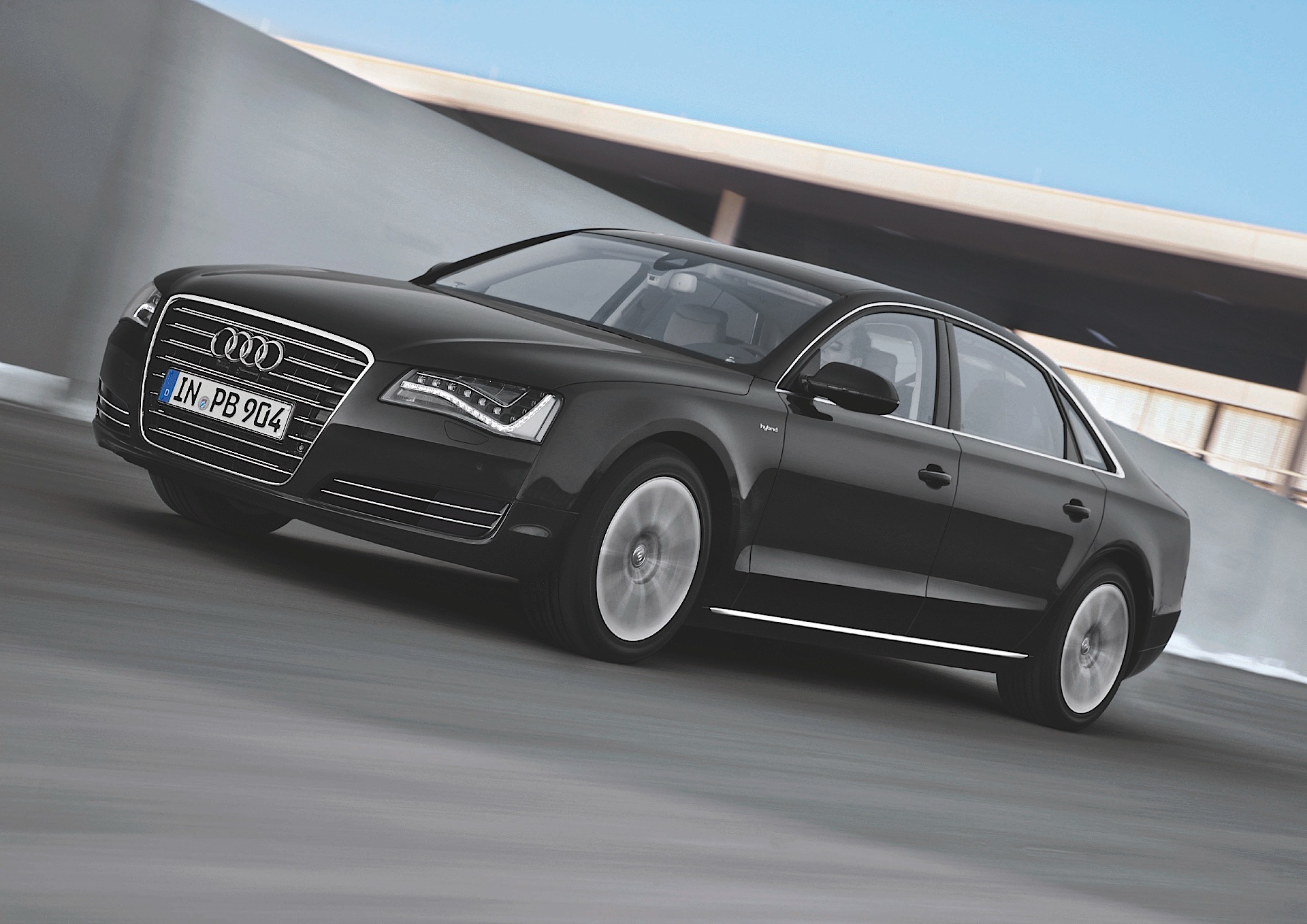 Audi A8 photo 51