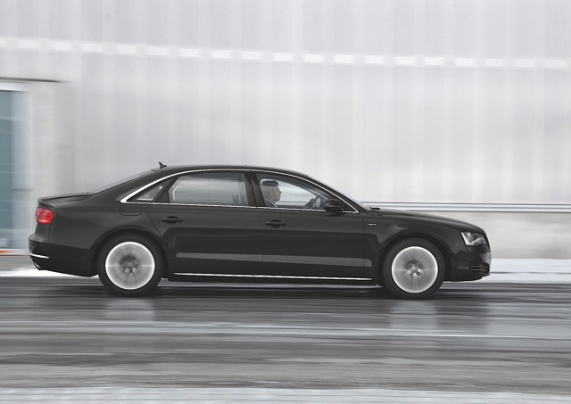 Audi A8 photo 52