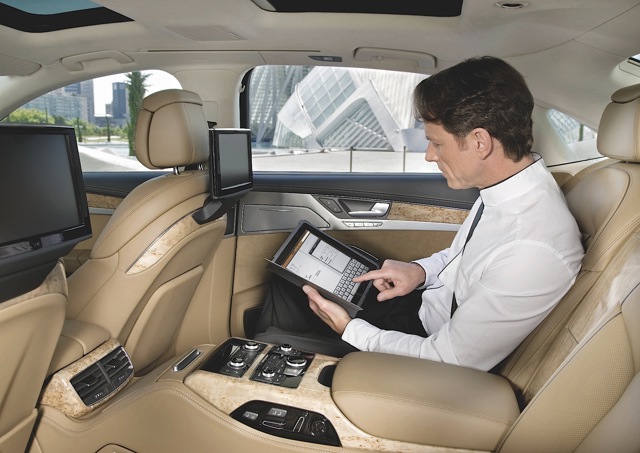 Audi A8 photo 95