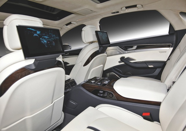 Audi A8 photo 96