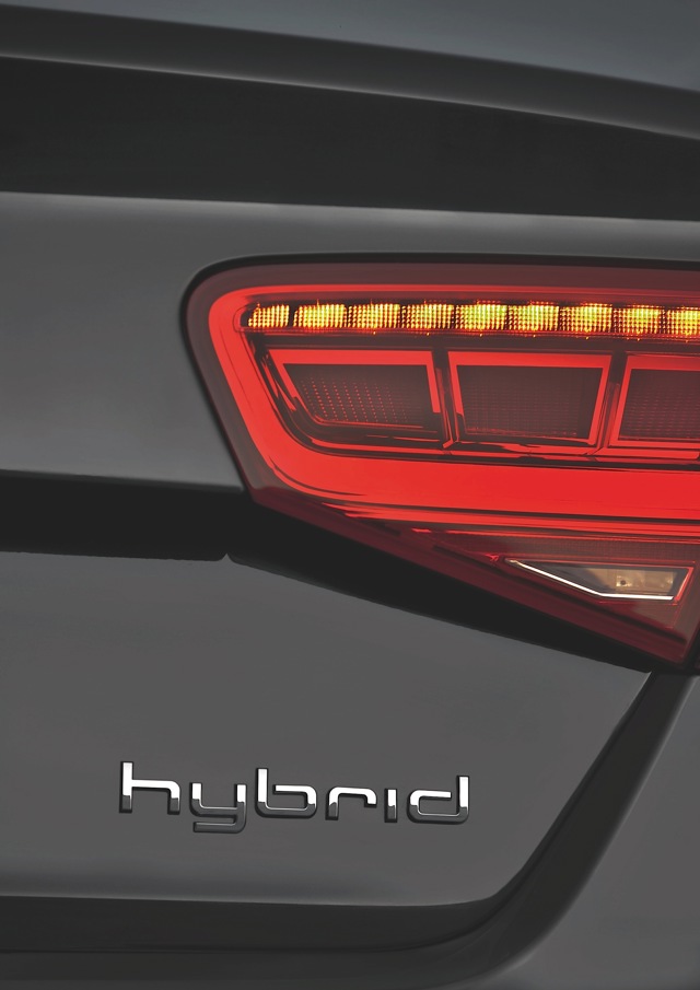 Audi A8 photo 57