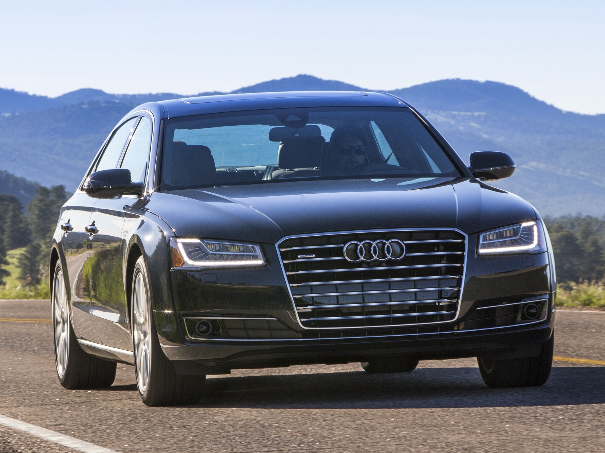 Audi A8 photo 60