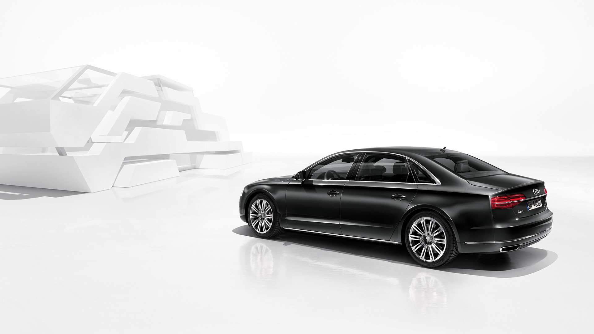 Audi A8 photo 6