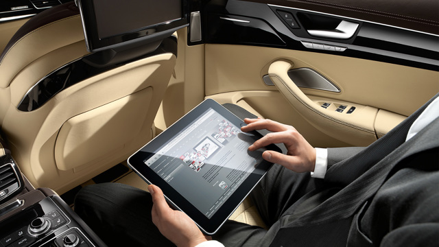 Audi A8 photo 18