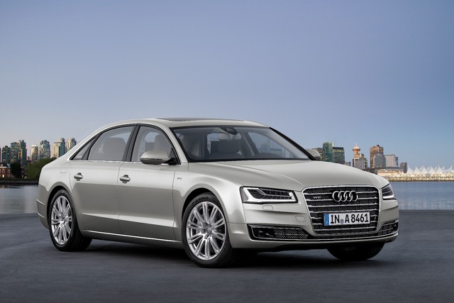 Audi A8 photo 2