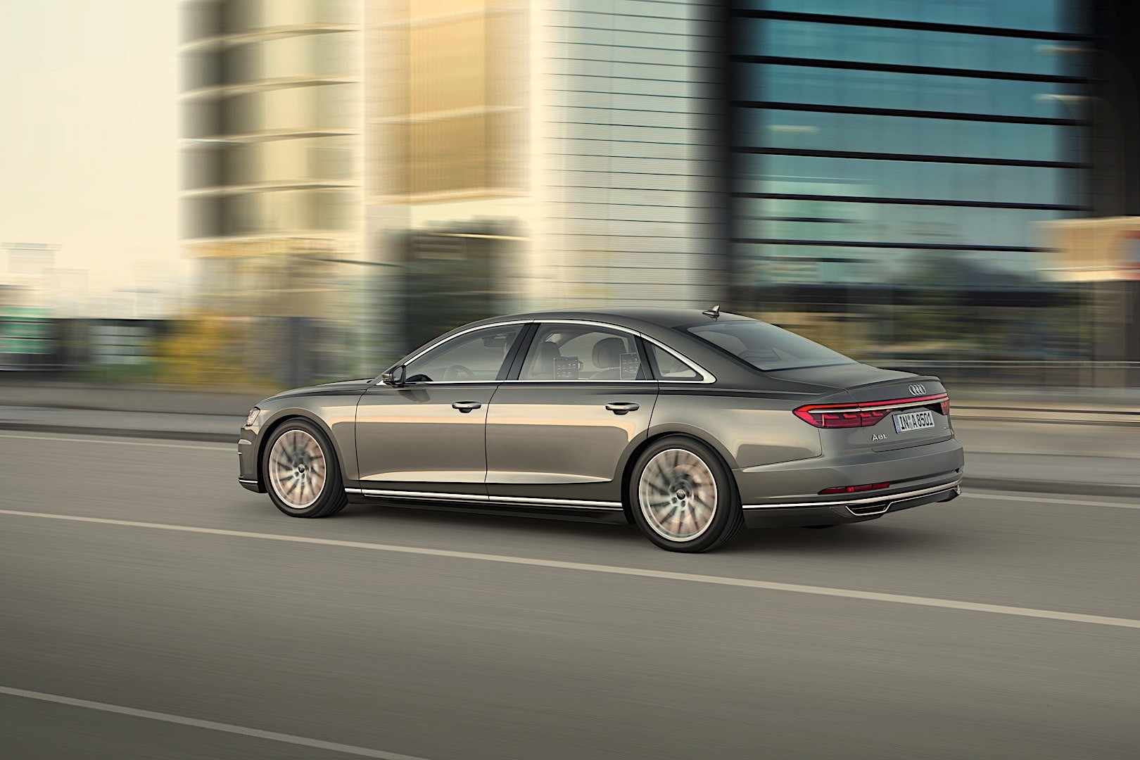 AUDI A8