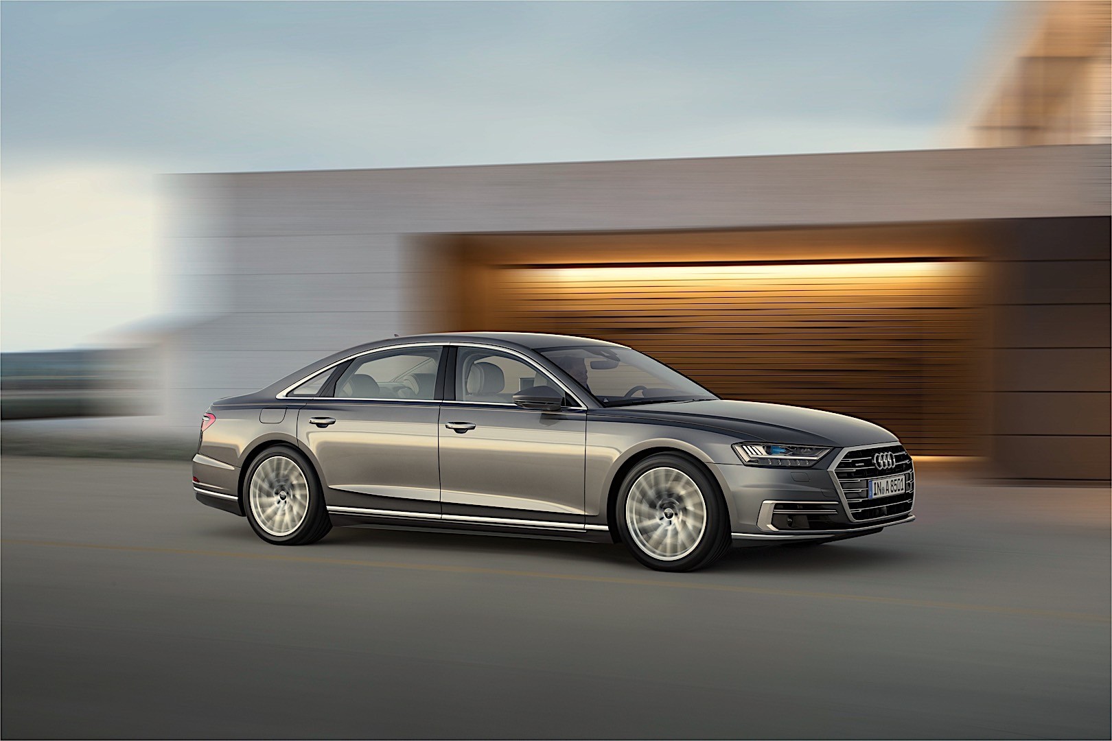 Audi A8 photo 3