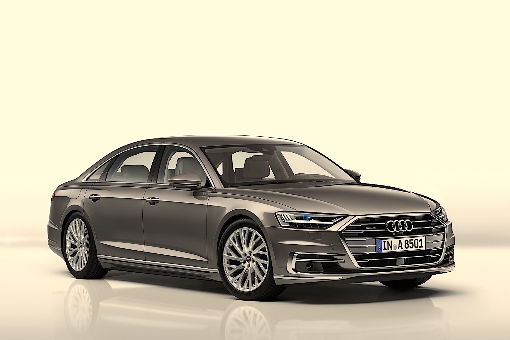 Audi A8 photo 5