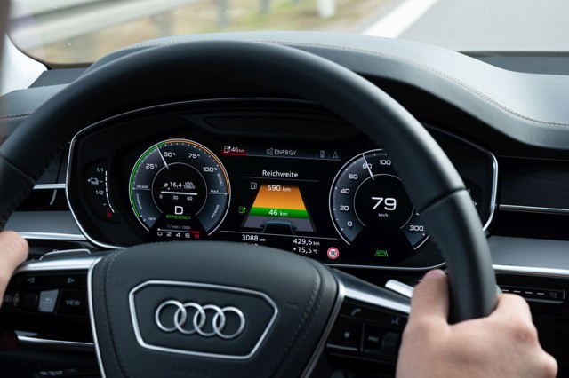 Audi A8 photo 61