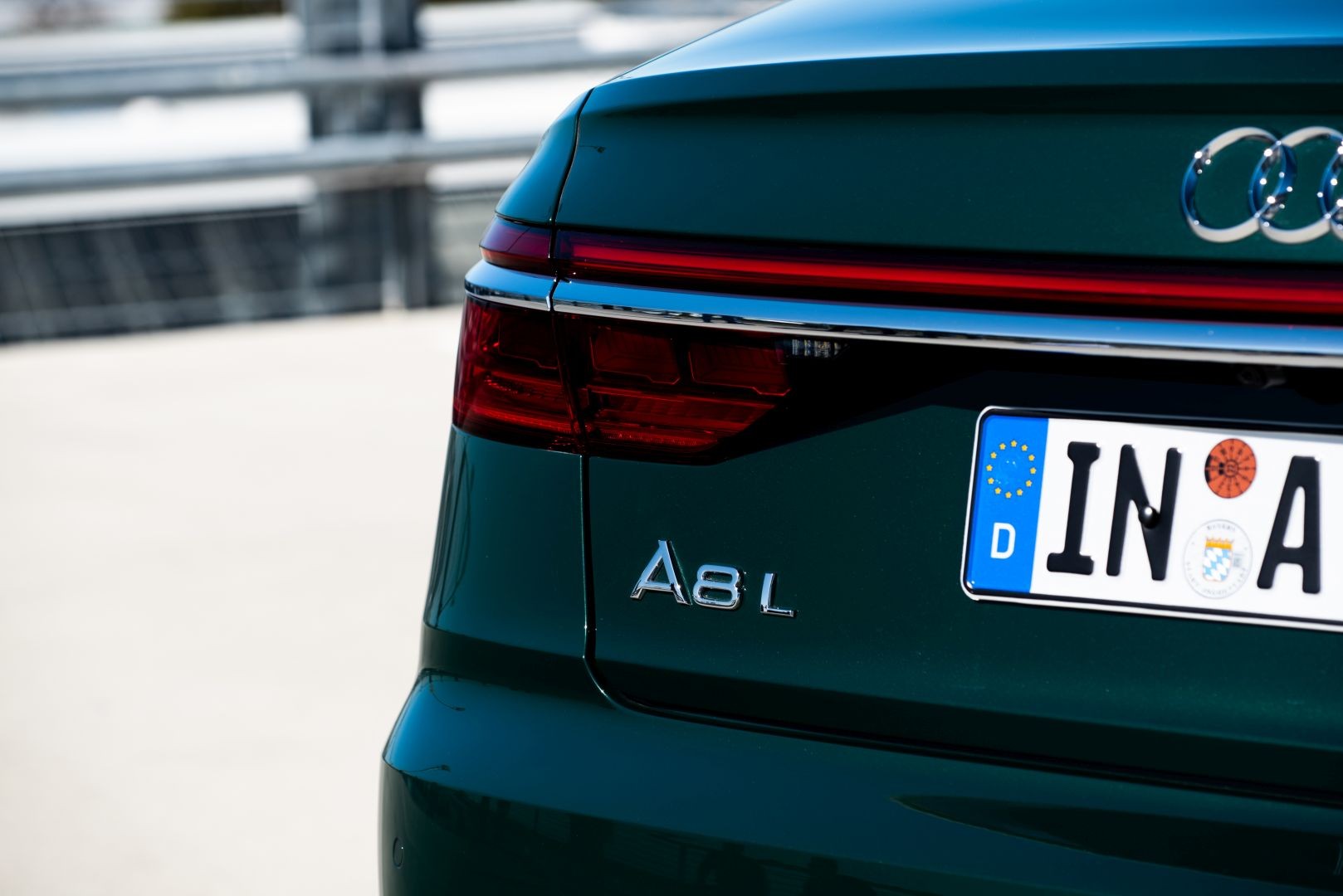 Audi A8 photo 20