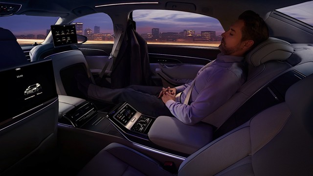 Audi A8 photo 54