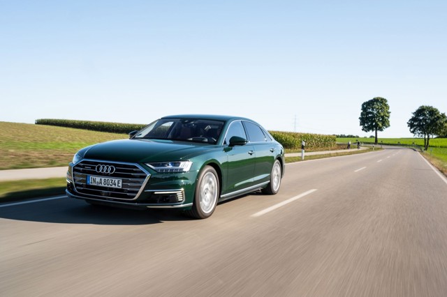 Audi A8 photo 43