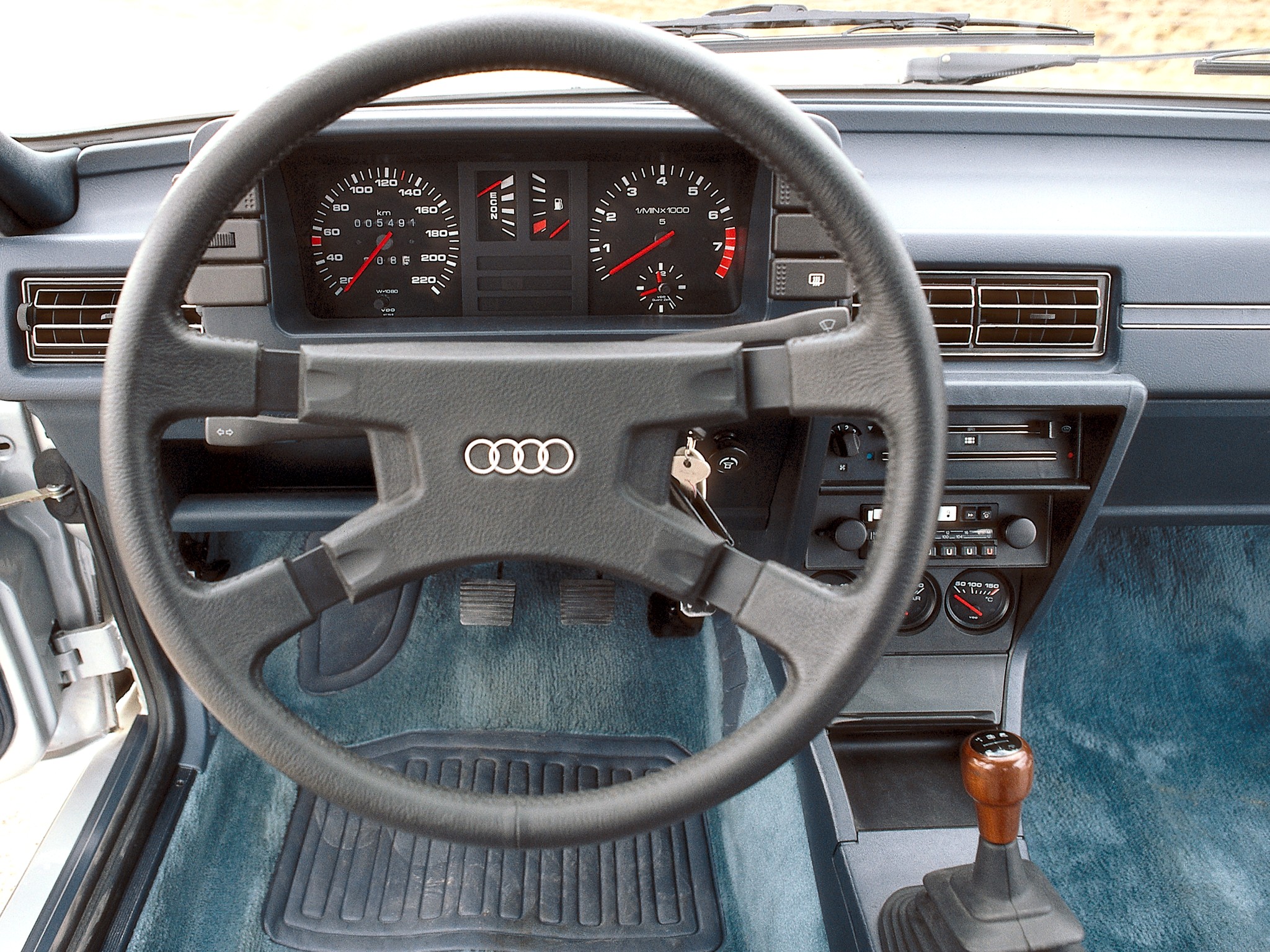 Audi Coupe photo 37