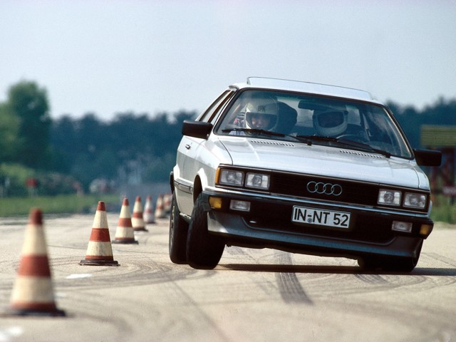 Audi Coupe photo 33