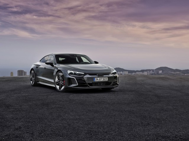 AUDI e-tron GT