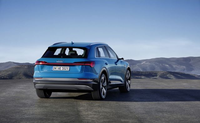 Audi E-Tron photo 16