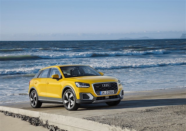 Audi Q2 photo 2