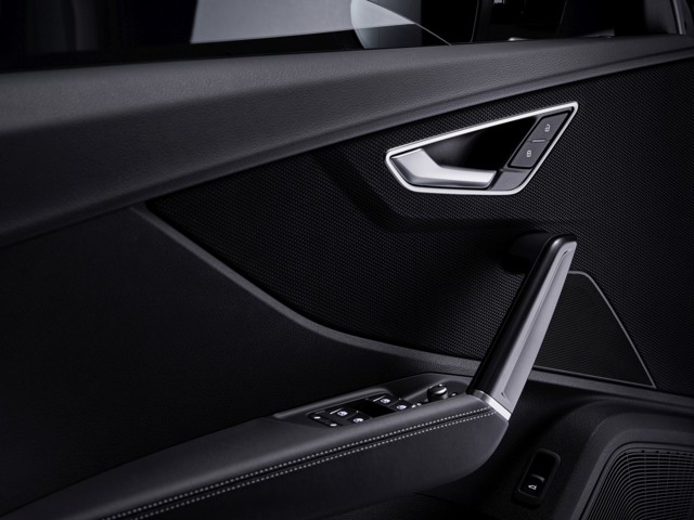 Audi Q2 photo 23