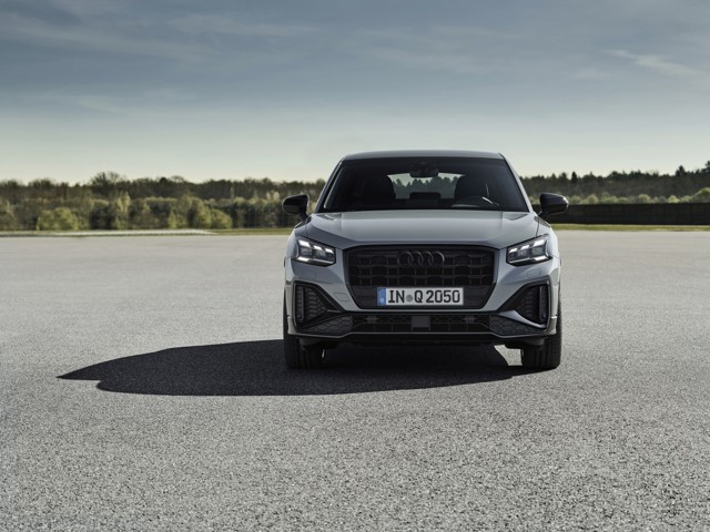 Audi Q2 photo 11
