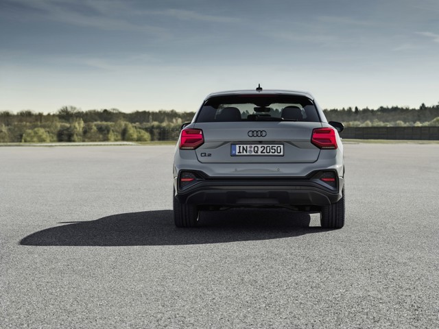 Audi Q2 photo 12
