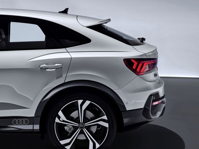 Audi Q3 Sportback photo 8