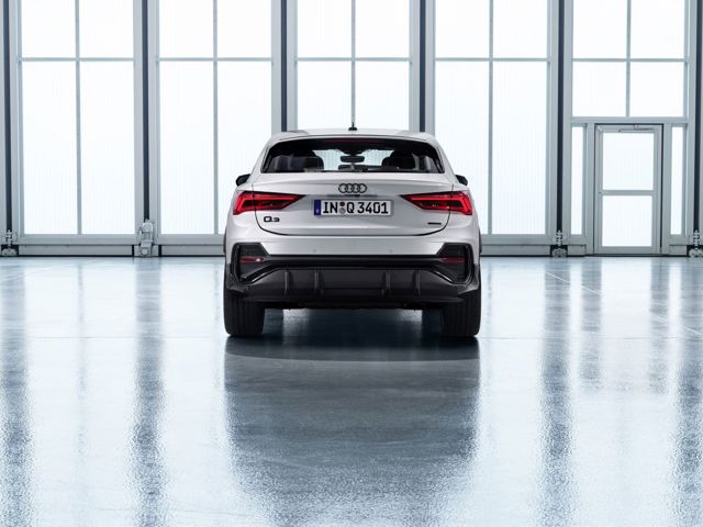 Audi Q3 Sportback photo 10