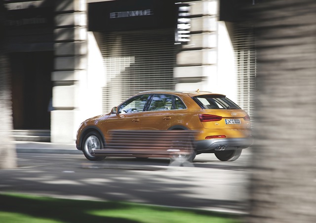 Audi Q3 photo 14