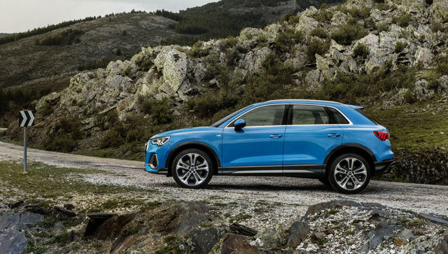 Audi Q3 photo 9