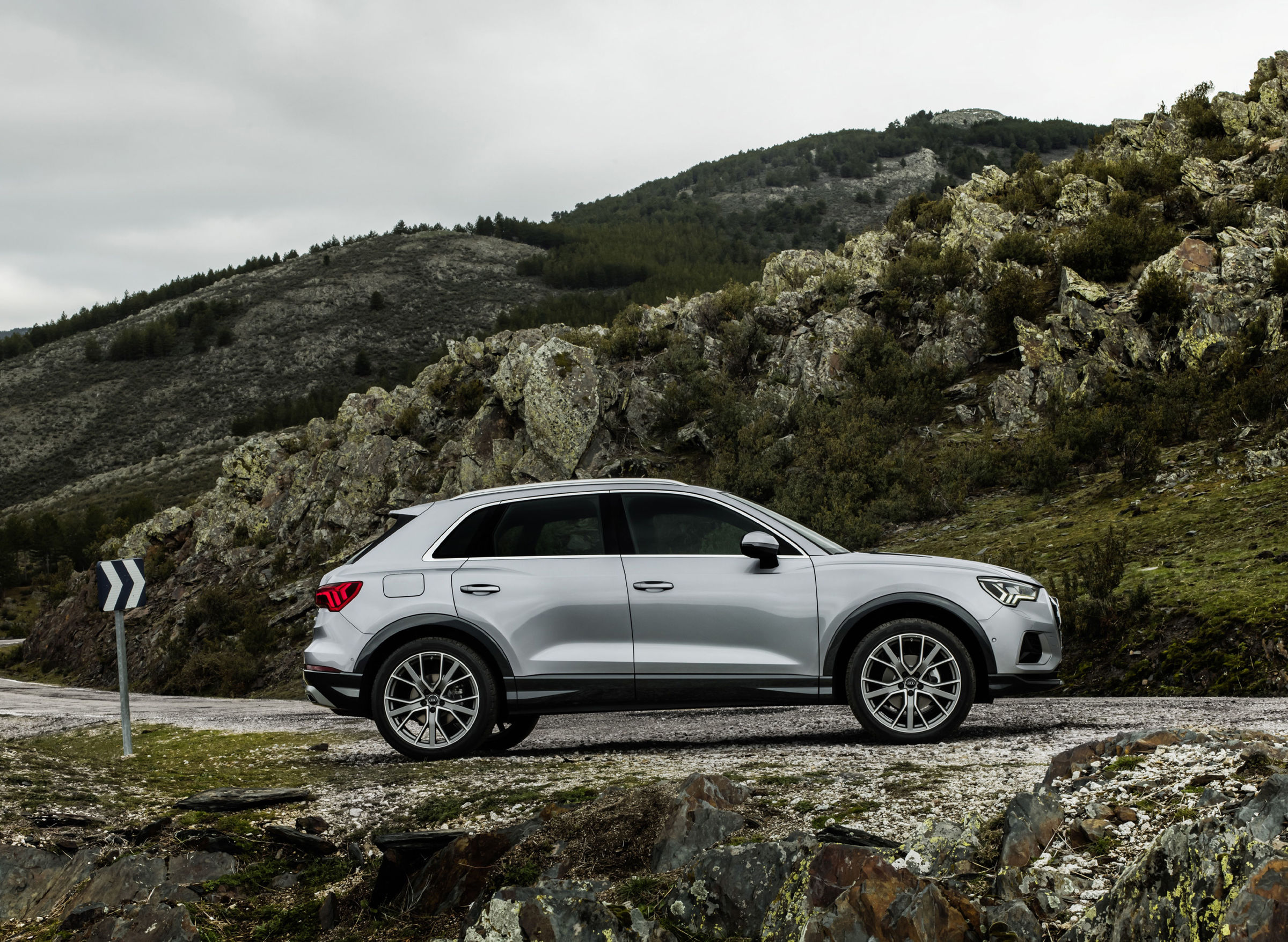 Audi Q3 photo 15