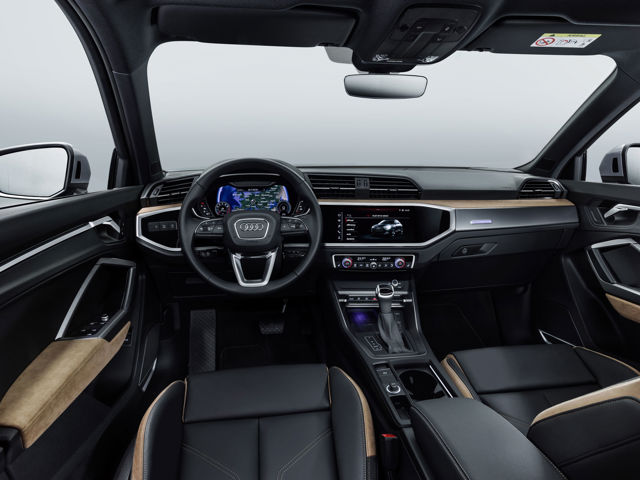 Audi Q3 photo 101