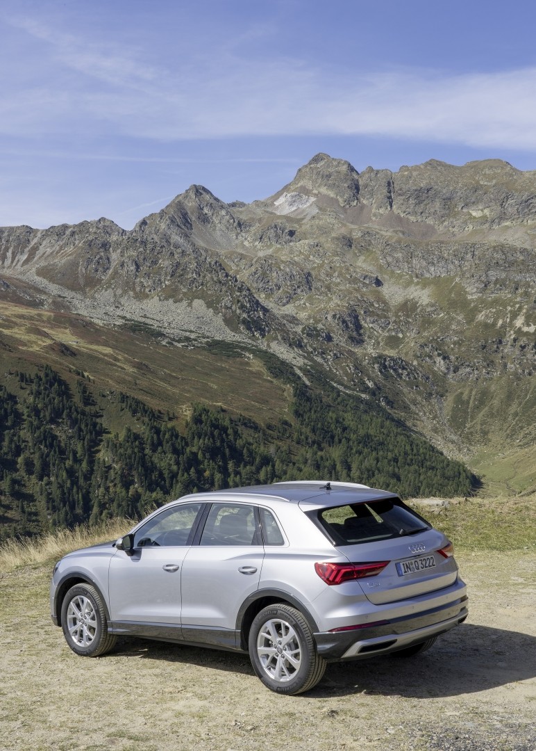 Audi Q3 photo 89