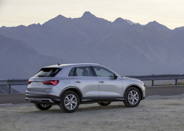 Audi Q3 photo 92