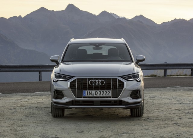Audi Q3 photo 98