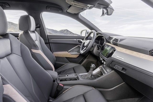Audi Q3 photo 109