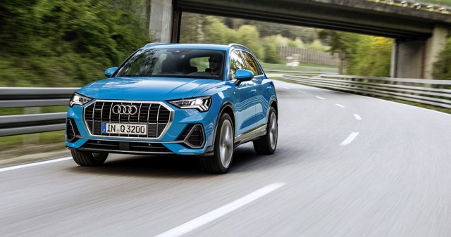 Audi Q3 photo 18