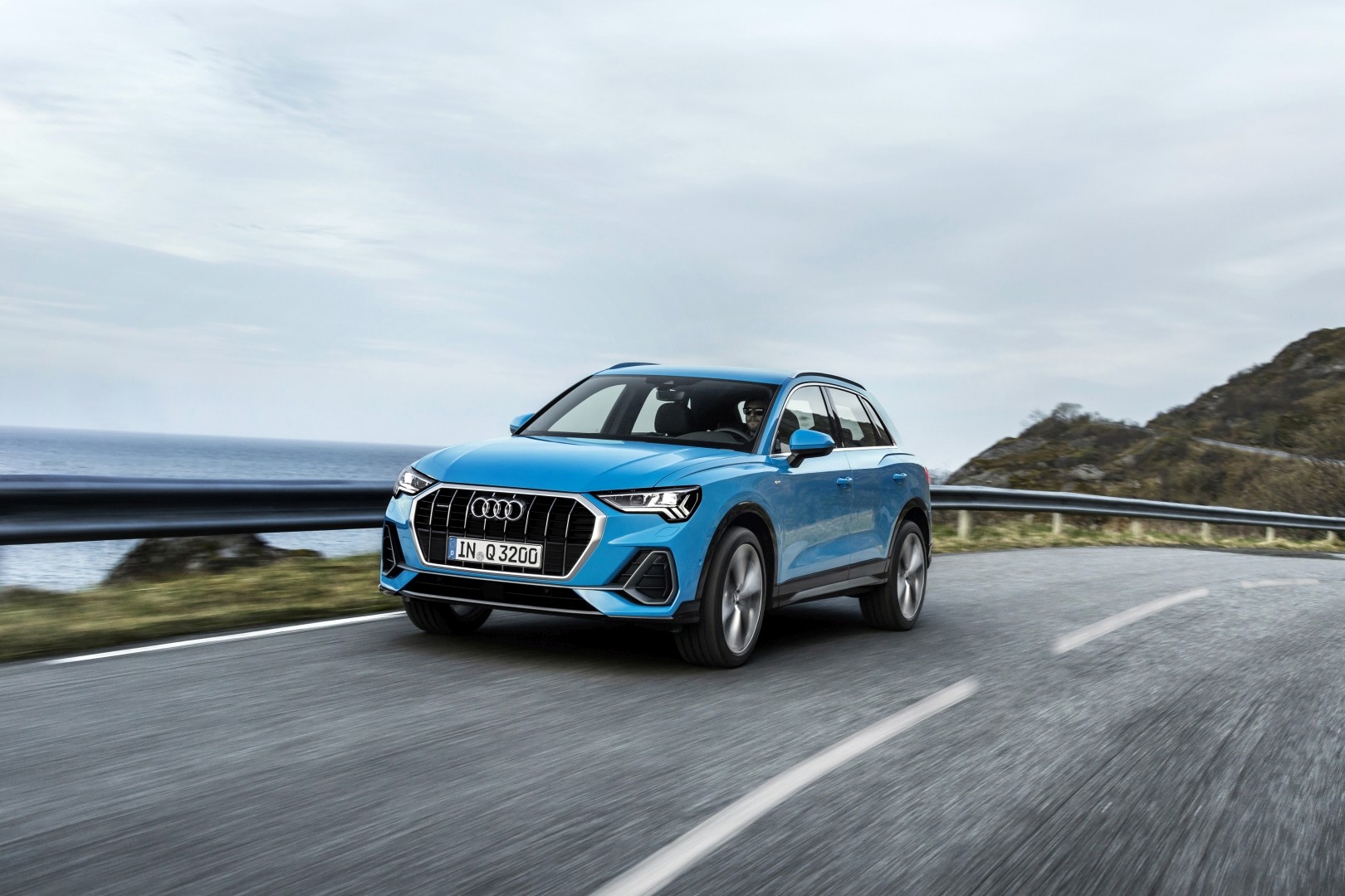 Audi Q3 photo 20