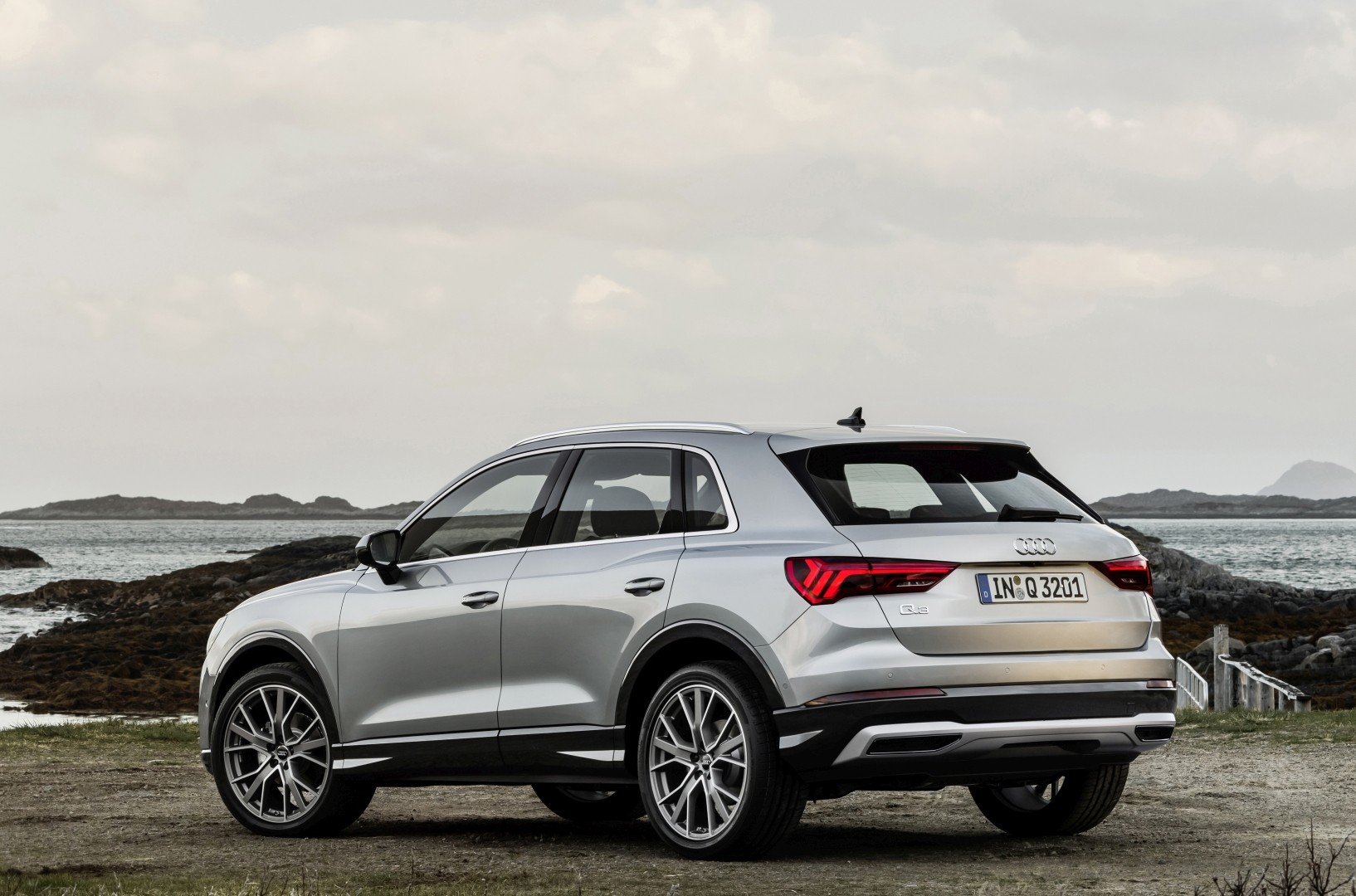 Audi Q3 photo 25