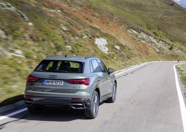 Audi Q3 photo 61