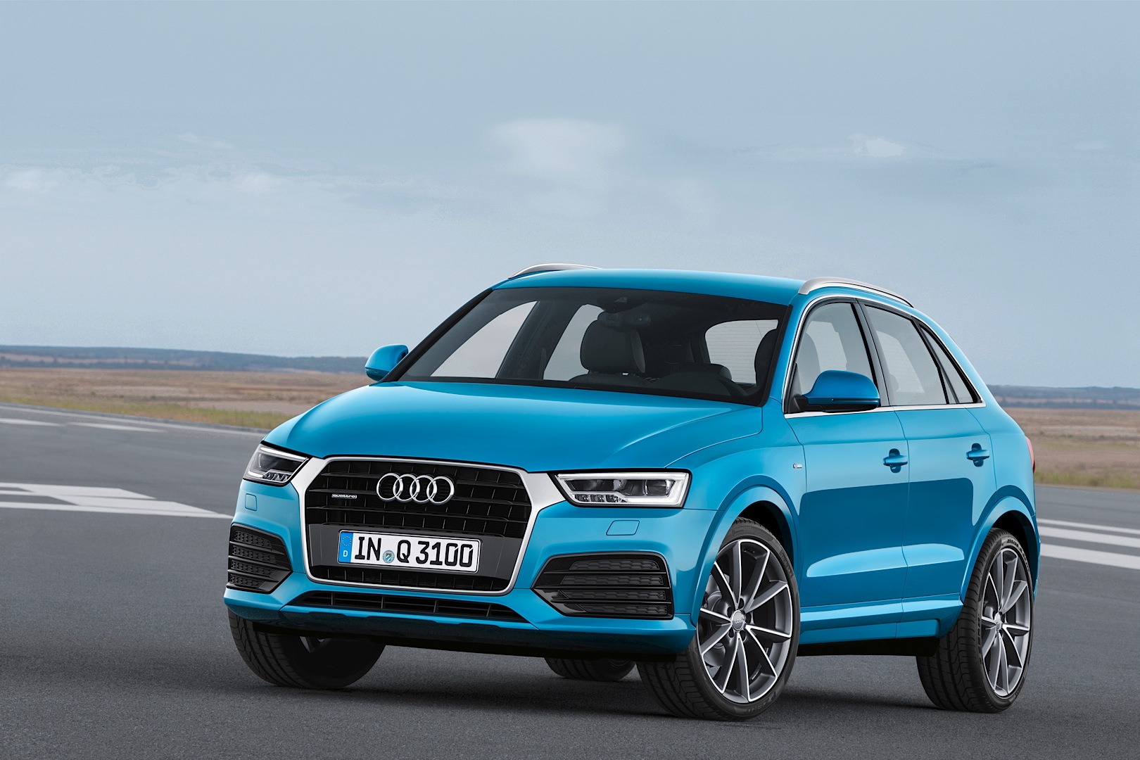 Audi Q3 photo 10