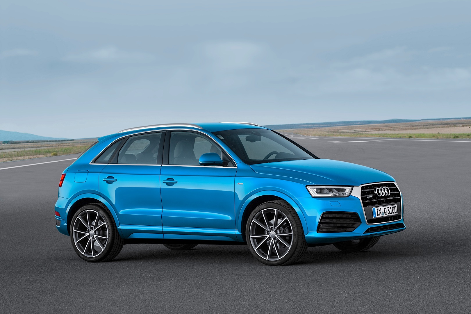 Audi Q3 photo 12