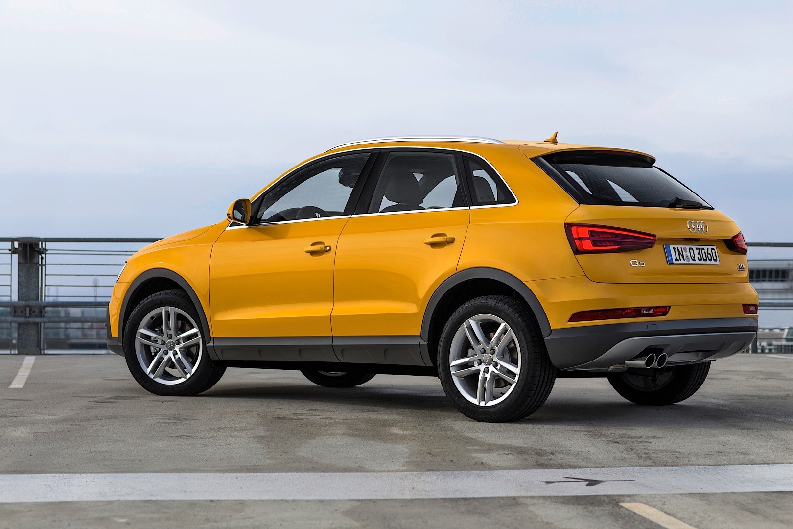 Audi Q3 photo 21