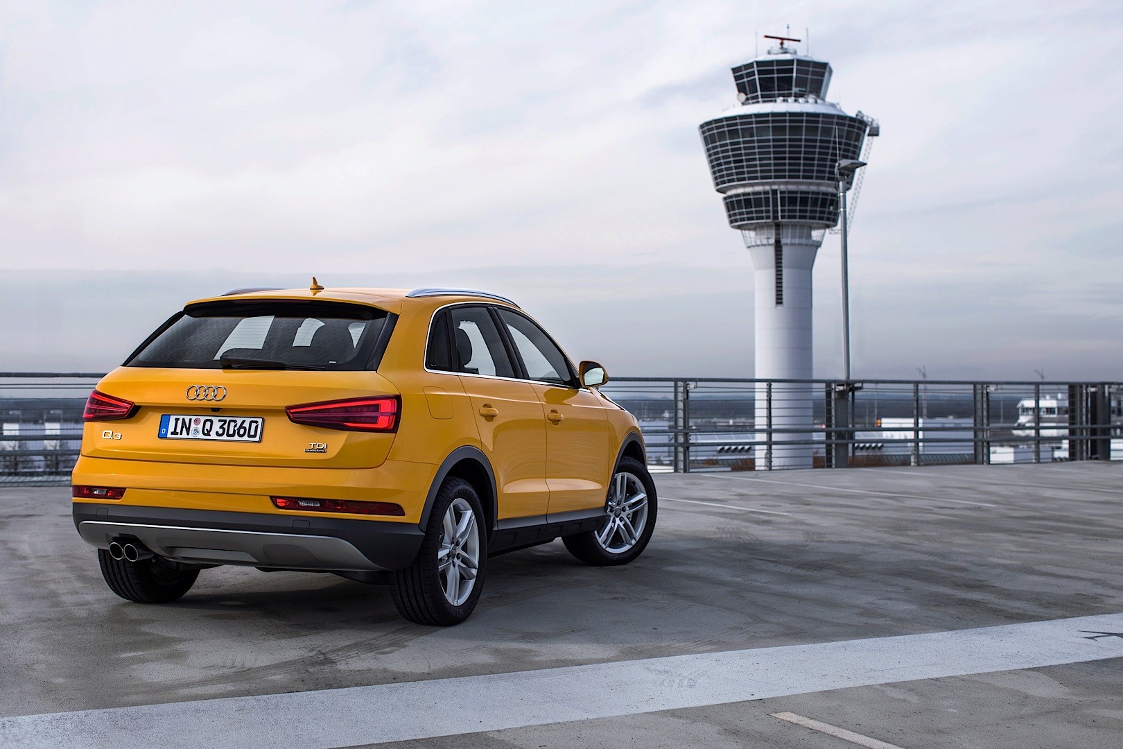 Audi Q3 photo 22