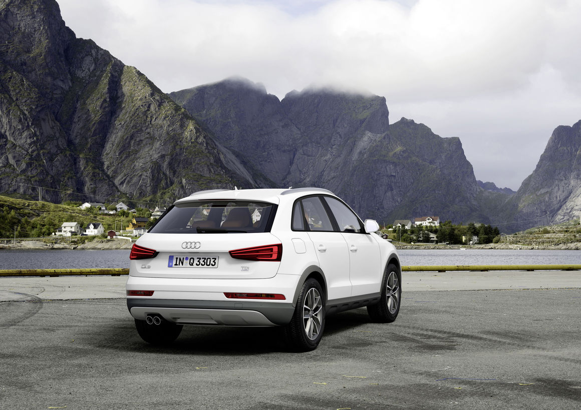 Audi Q3 photo 12