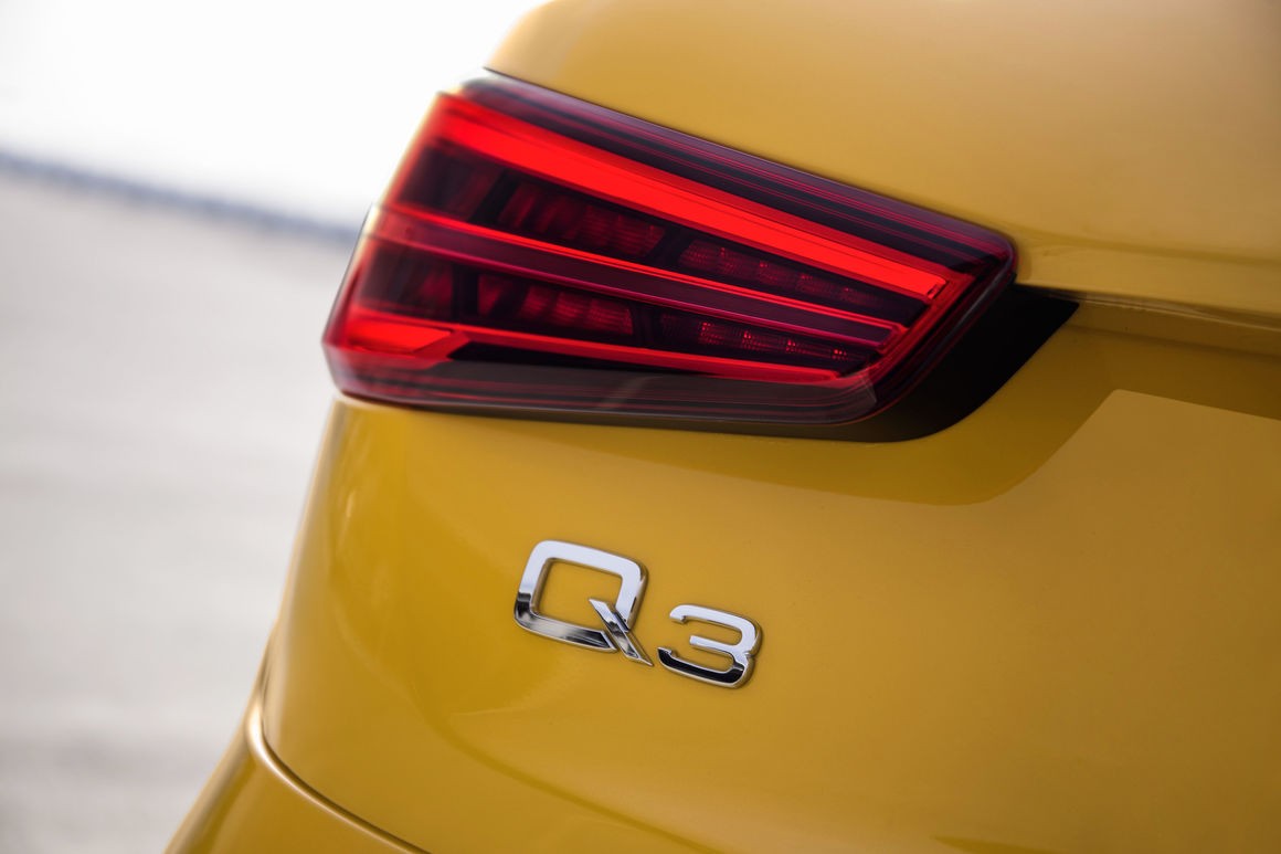 Audi Q3 photo 25