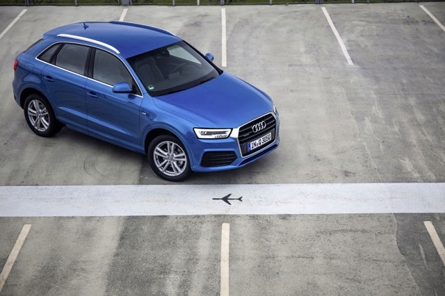 Audi Q3 photo 36
